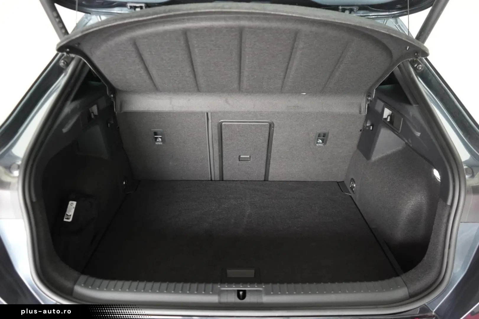 Formentor 2.0 TSI 4Drive DSG VZ FullLink ACC Kam