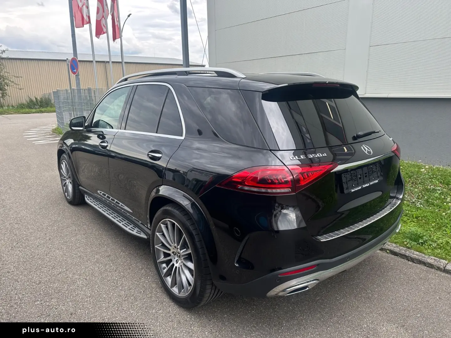 GLE 350 d 4M AMG PAN DISTR BURM HUD SOFTC AHK 21