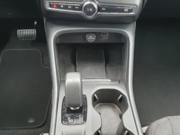 XC40 T4 Essential Plug-In Keyless-Start Autom.