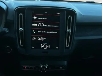 XC40 T4 Essential Plug-In Hybrid Navi LED StHz