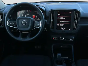 XC40 T4 Essential Plug-In Hybrid Navi LED StHz