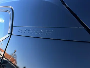 XC40 T4 Essential Plug-In Hybrid Navi LED StHz