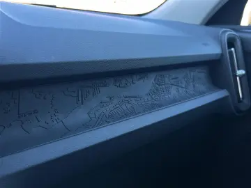 XC40 T4 Essential Plug-In Hybrid Navi LED StHz