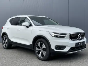 XC40 T4 INSCRIPTION BUSINESS PHEV PILOT ACC CAM