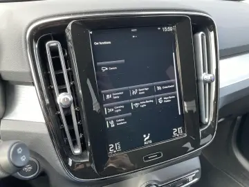 XC40 T4 INSCRIPTION BUSINESS PHEV PILOT ACC CAM