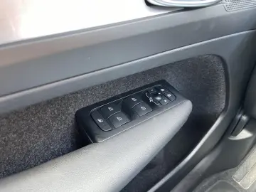 XC40 T4 INSCRIPTION BUSINESS PHEV PILOT ACC CAM