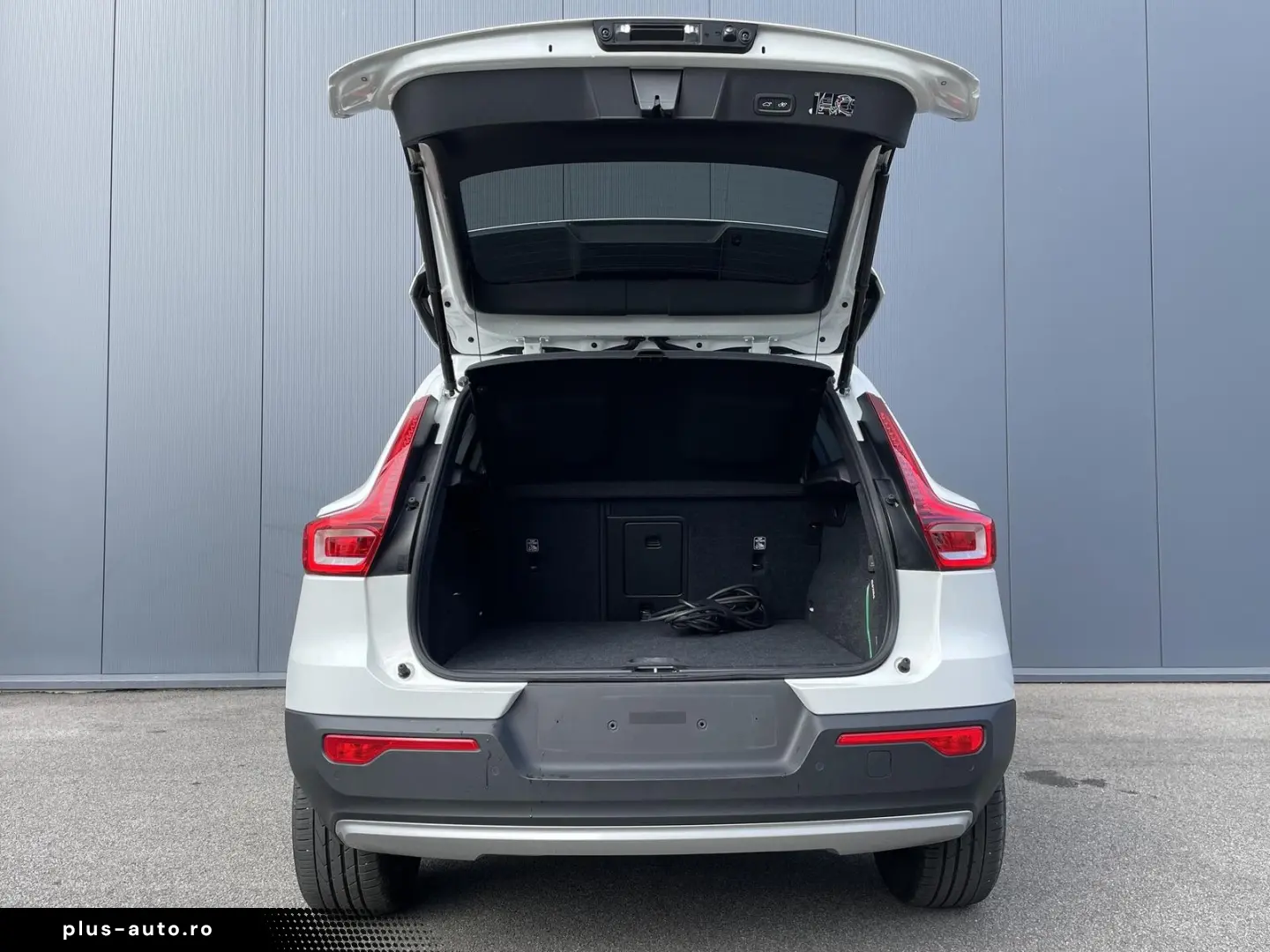 XC40 T4 INSCRIPTION BUSINESS PHEV PILOT ACC CAM