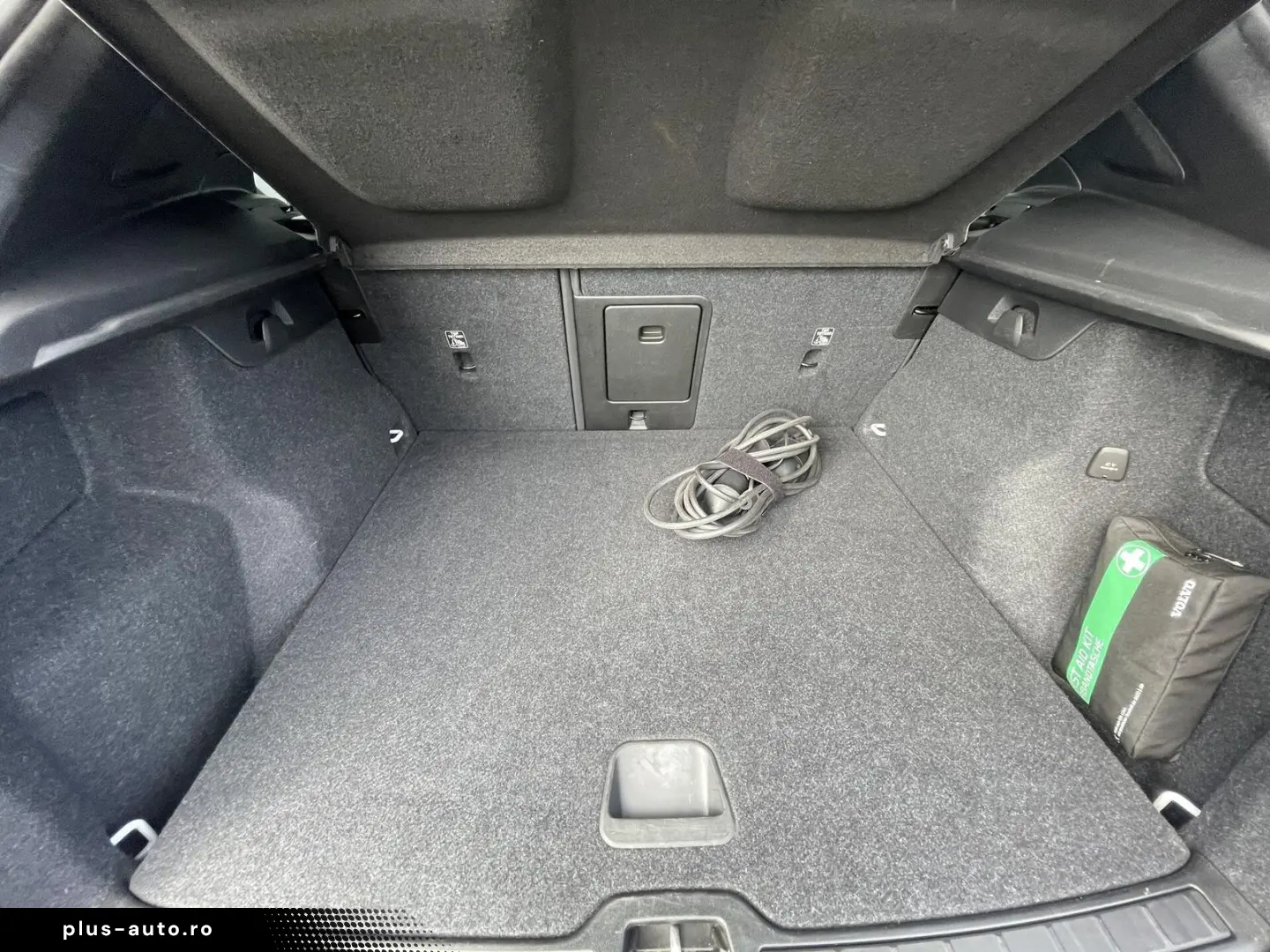 XC40 T4 INSCRIPTION BUSINESS PHEV PILOT ACC CAM