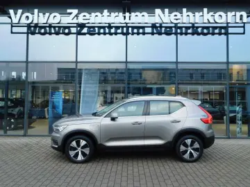 XC40 Plug-In-Hybrid T4 Recharge Inscription Expr