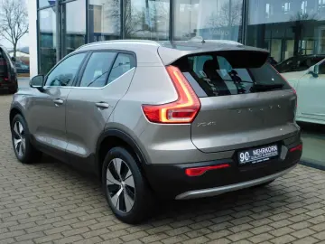 XC40 Plug-In-Hybrid T4 Recharge Inscription Expr