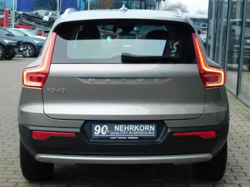 XC40 Plug-In-Hybrid T4 Recharge Inscription Expr
