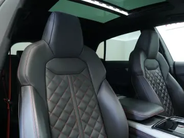 Q8 50 TDI q. S line  23  ACC LUFT Pano S-Sitze