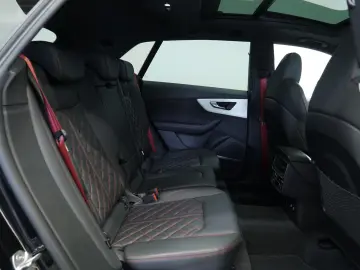 Q8 50 TDI q. S line  23  ACC LUFT Pano S-Sitze