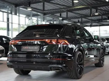 Q8 50 TDI q. S line  23  ACC LUFT Pano S-Sitze