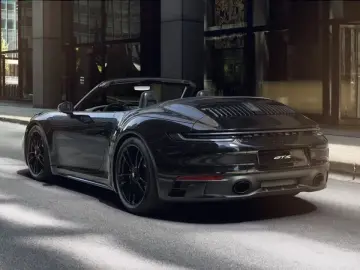 911 Carrera 4 GTS Liftsystem Sport Chrono