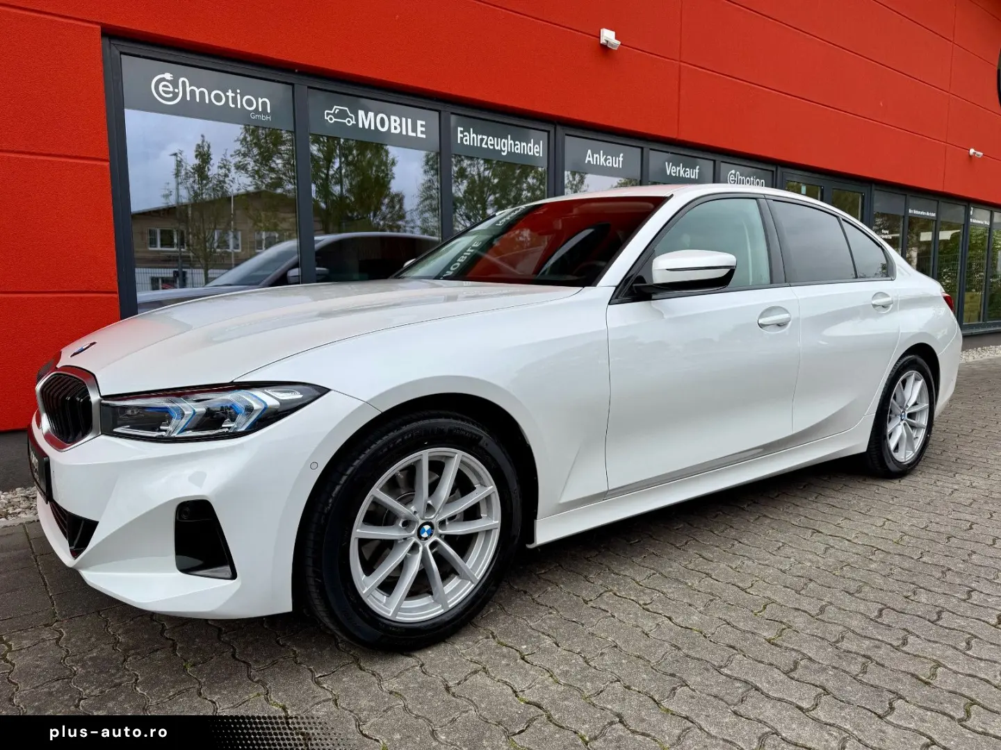 320i Limousine Step. HiFi Leder AHK Head-Up RFK