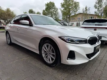 320i Limousine Step. HiFi Leder AHK Head-Up RFK