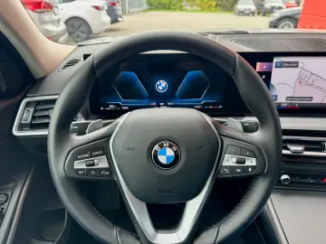 320i Limousine Step. HiFi Leder AHK Head-Up RFK