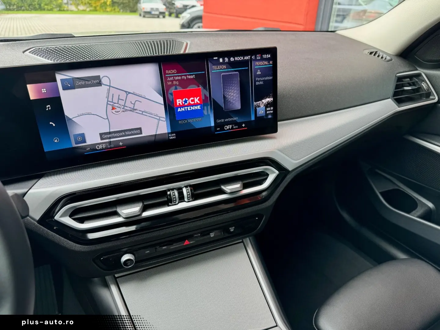 320i Limousine Step. HiFi Leder AHK Head-Up RFK