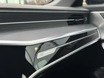 A6 45 TFSI S tronic S line 1.HA ACC 20LM NAV SHZ