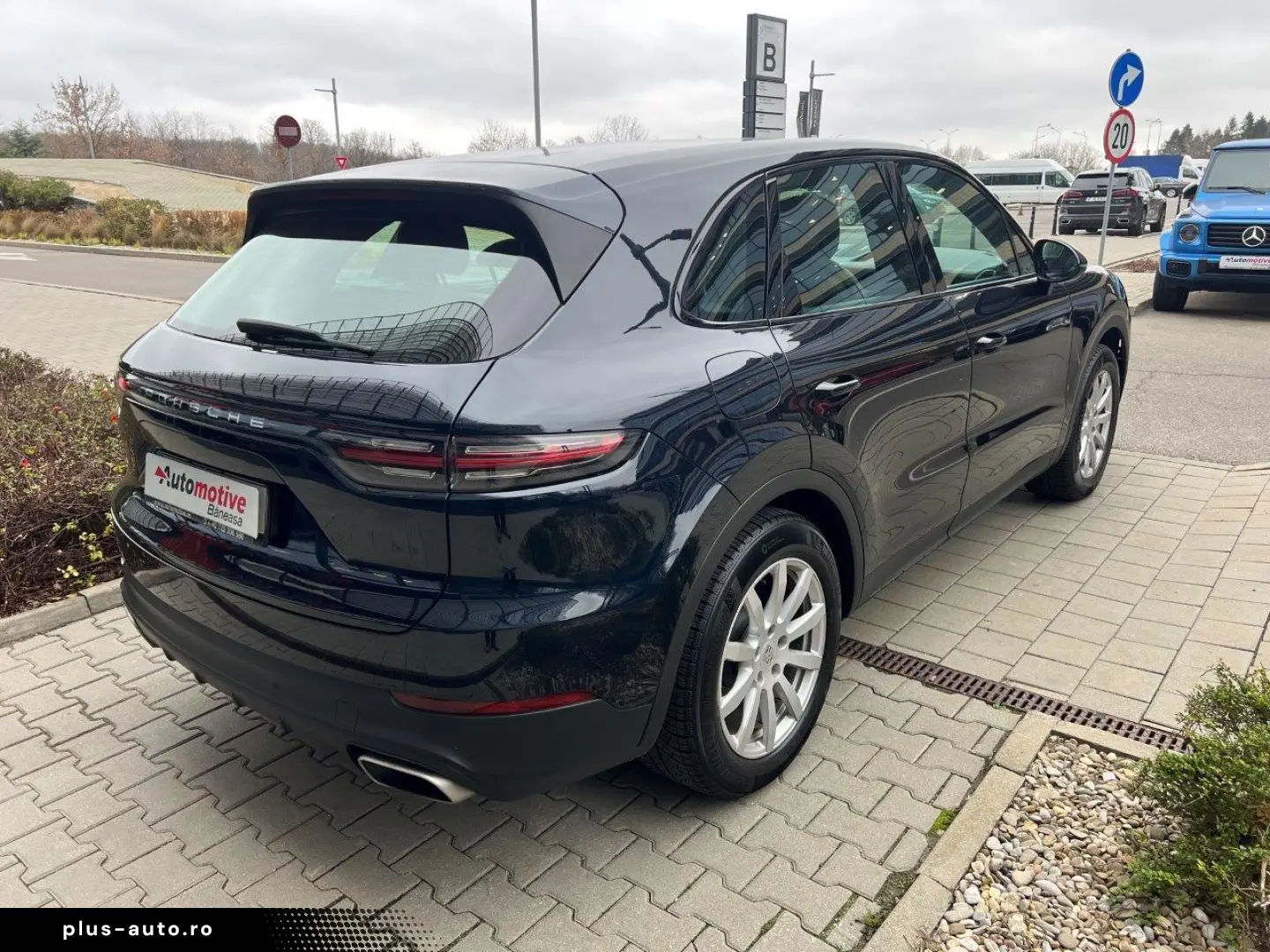 PORSCHE CAYENNE STANDARD