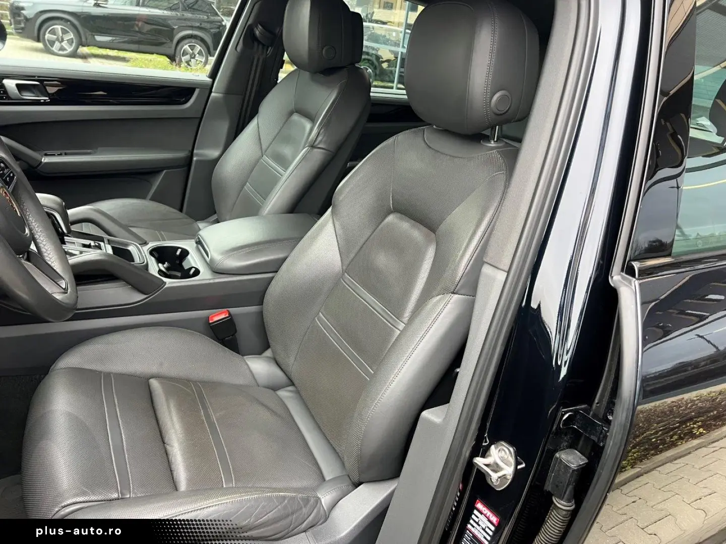 PORSCHE CAYENNE STANDARD