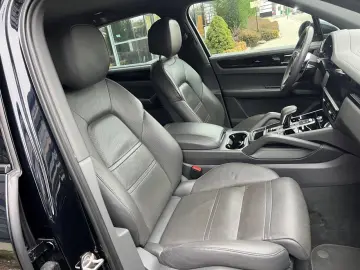 PORSCHE CAYENNE STANDARD