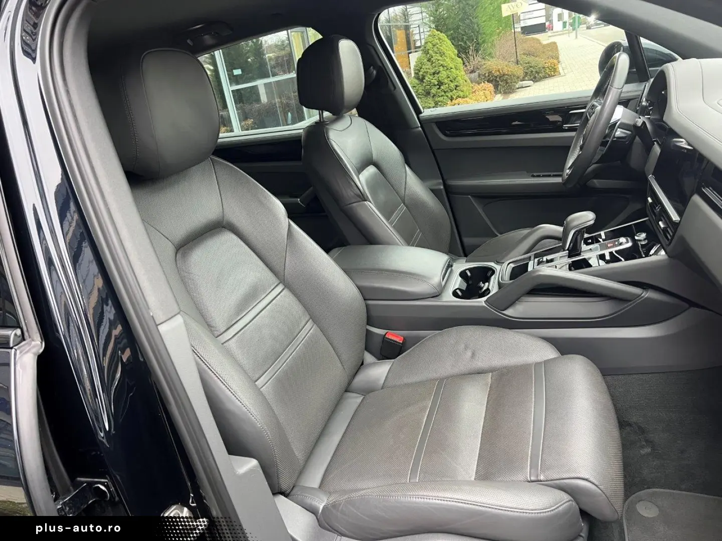 PORSCHE CAYENNE STANDARD