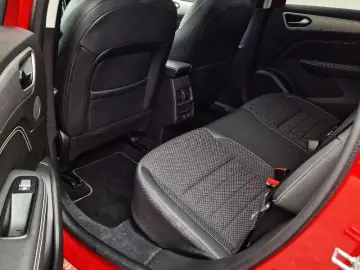 RENAULT ARKANA 1.3 TCe MHEV 140 techno EDC