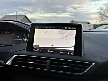 Peugeot 3008 1.2 EAT6 GT Line