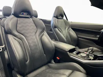 BMW M4 Cabrio Competition M xDrive