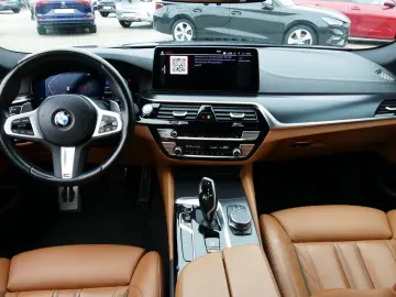 520d M Sport xDrive MHEV Aut. Laser Navi Pano HU