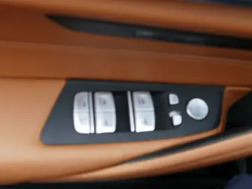 520d M Sport xDrive MHEV Aut. Laser Navi Pano HU