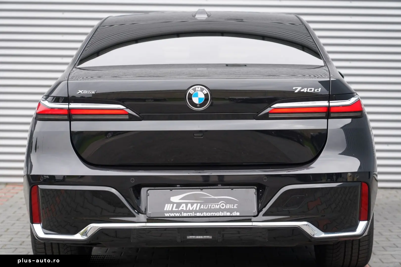 740d xDrive M Sport SKYLOUNGE ICONIC 360 HUD B&W