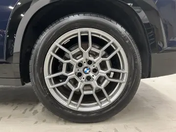 XM Label Red DA. Prof. PA. Plus B&W LED DAB AHK