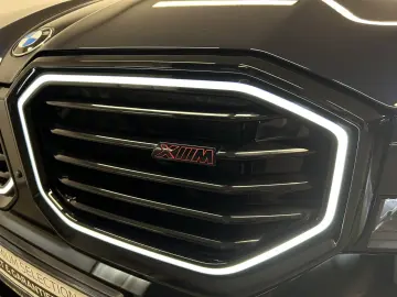 XM Label Red DA. Prof. PA. Plus B&W LED DAB AHK