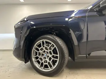 XM Label Red DA. Prof. PA. Plus B&W LED DAB AHK