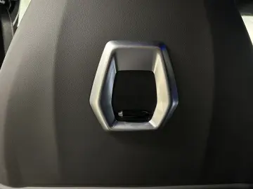 XM Label Red DA. Prof. PA. Plus B&W LED DAB AHK