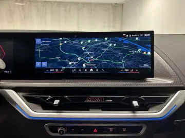 XM Label Red DA. Prof. PA. Plus B&W LED DAB AHK