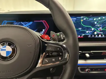 XM Label Red DA. Prof. PA. Plus B&W LED DAB AHK