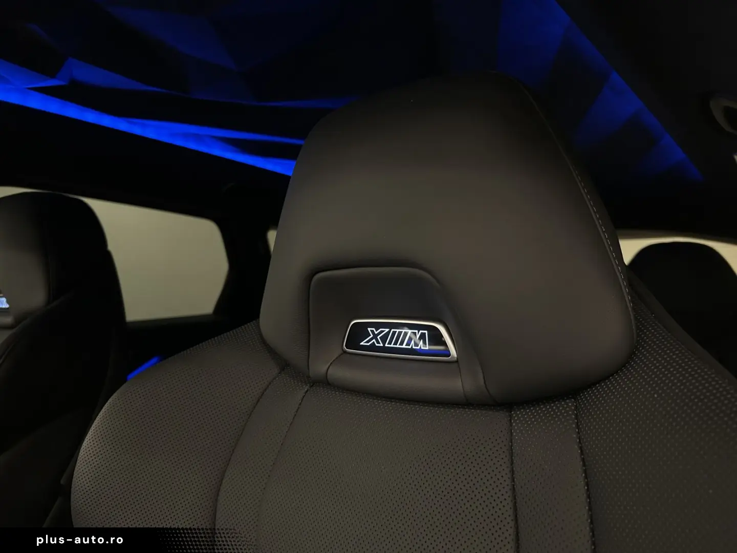 XM Label Red DA. Prof. PA. Plus B&W LED DAB AHK