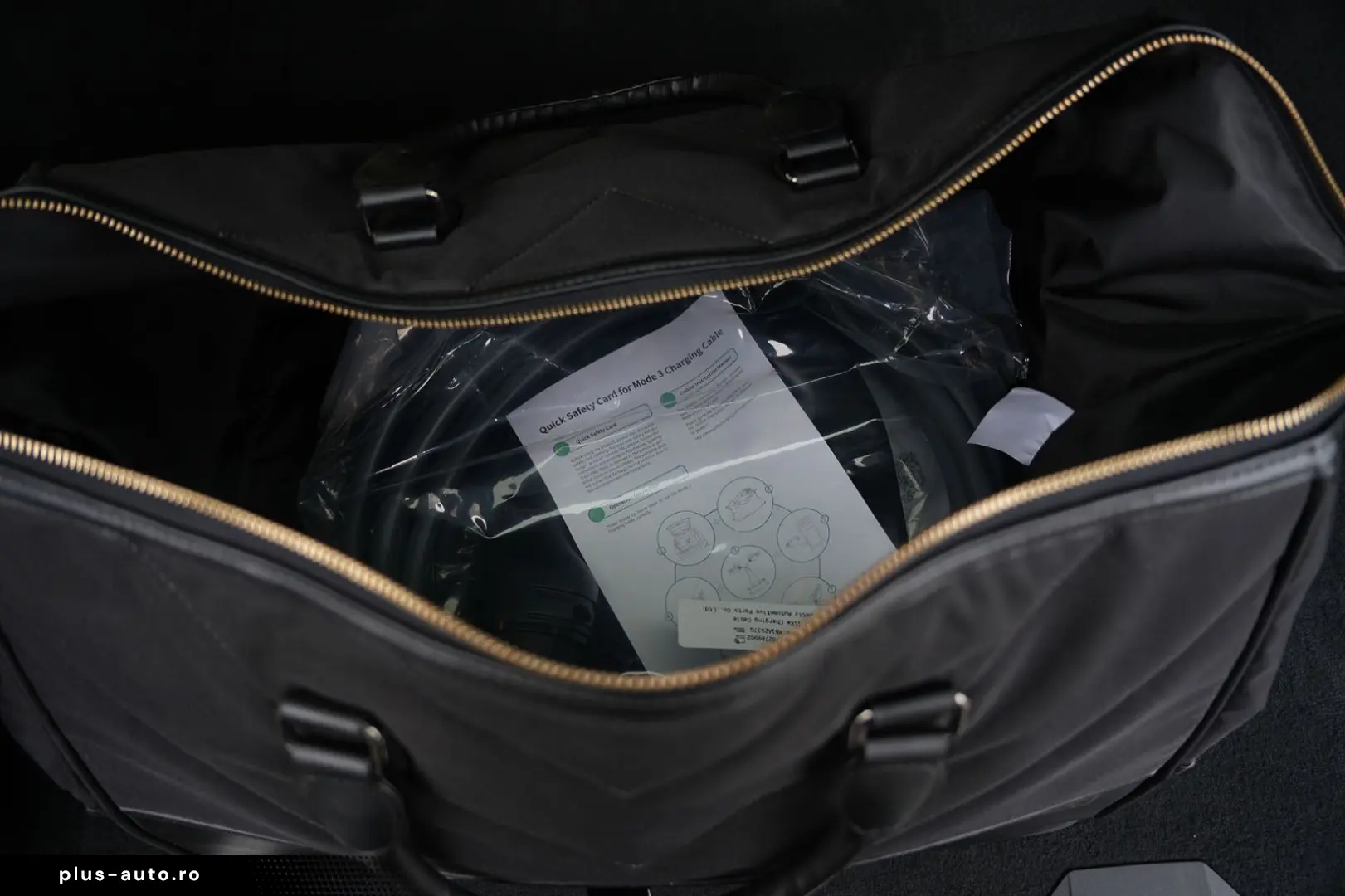 XM  BLACK EDITION-ACC-AHK-23M-LEDER SILVERSTONE