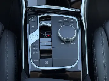 420d xDrive LASER Leder Glas H&K Key HeadUp ACC