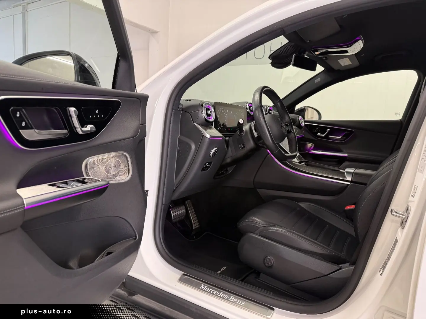 GLC 300e Coupe 4Matic AMG Night 20  360