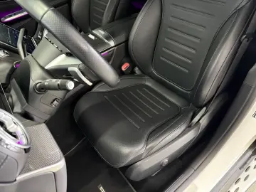 GLC 300e Coupe 4Matic AMG Night 20  360