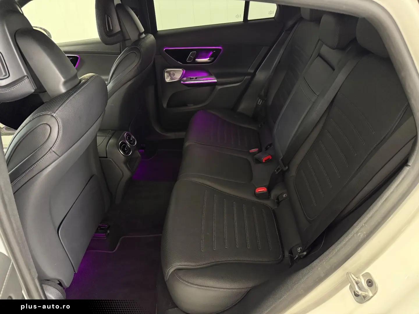 GLC 300e Coupe 4Matic AMG Night 20  360