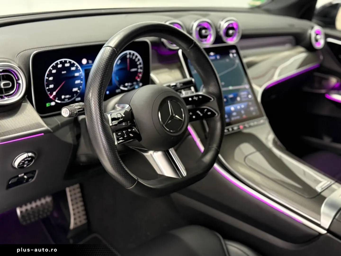 GLC 300e Coupe 4Matic AMG Night 20  360