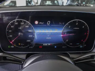 GLC 450 d 4M Coupé AMG Pano Digital-Light AHK