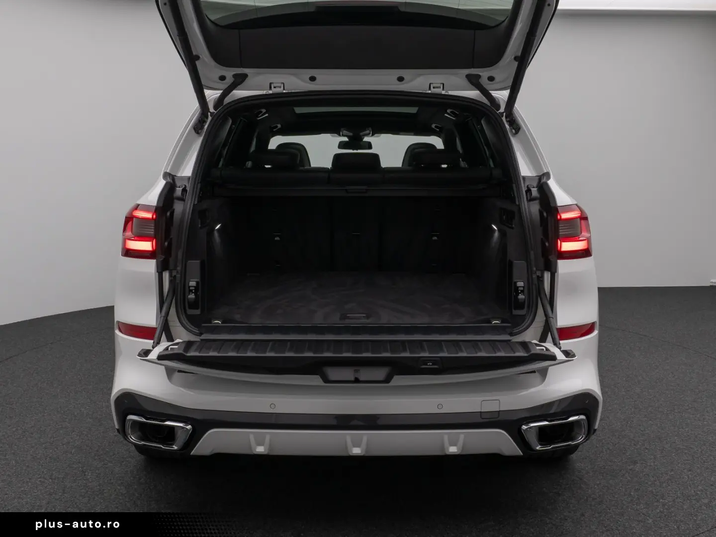 X5 xD30d M Sport 360 Panorama Laser HUD DAB HiFi