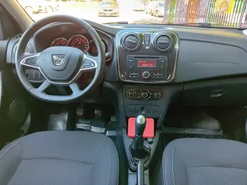 Dacia  Logan  1000 cm 3  75 C p   2020